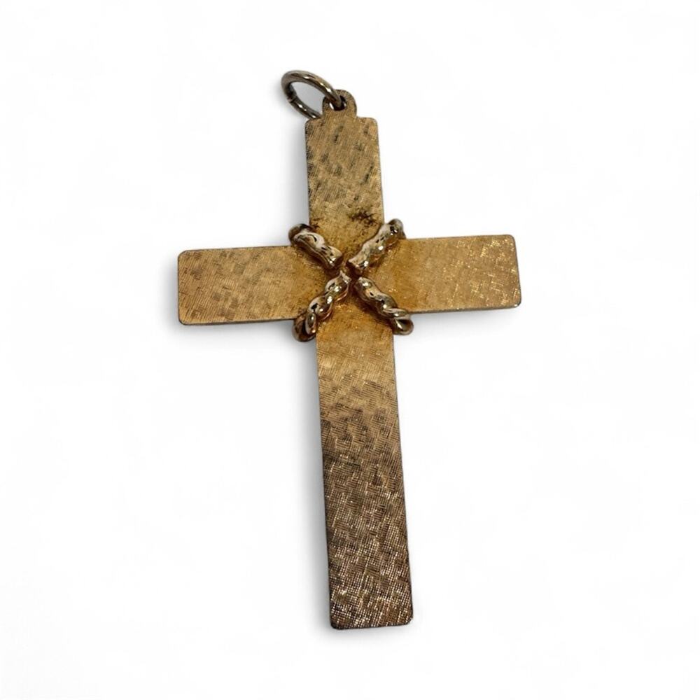 Vintage Gold Tone Cross Pendant Necklace Womens Jewelry
